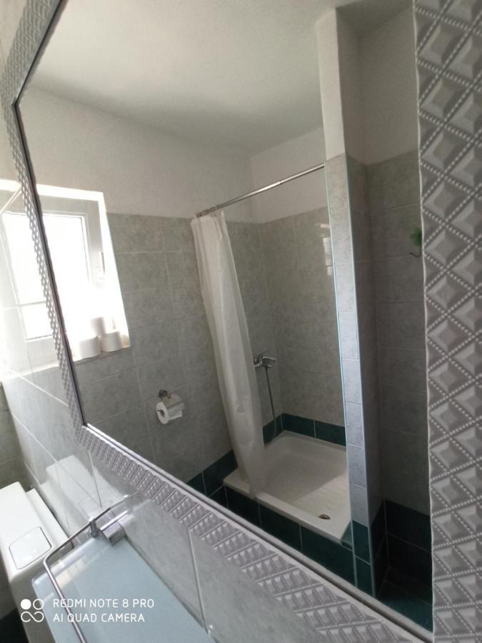 Boni02 Apartment Gdinj ภายนอก รูปภาพ