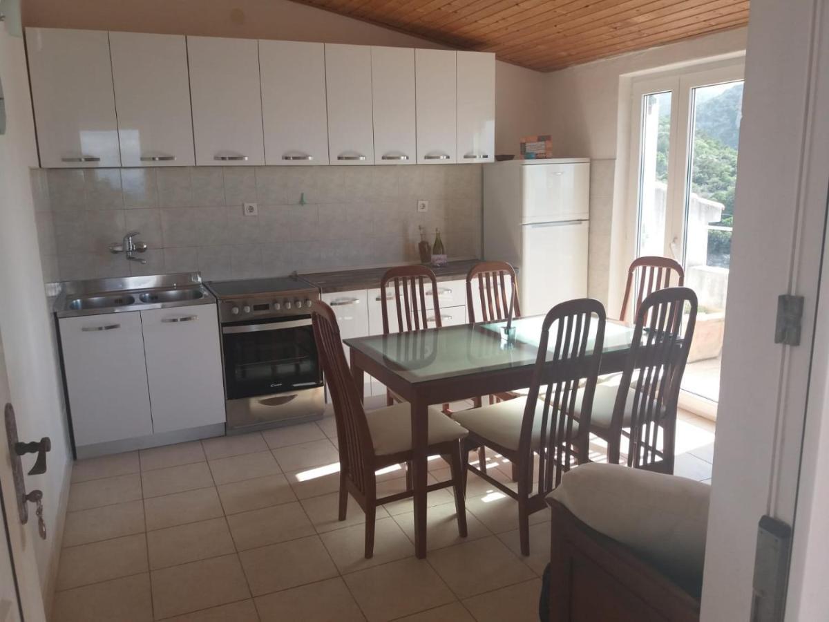 Boni02 Apartment Gdinj ภายนอก รูปภาพ