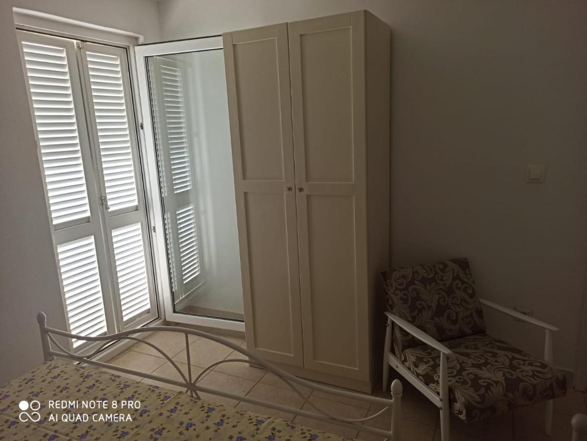 Boni02 Apartment Gdinj ภายนอก รูปภาพ