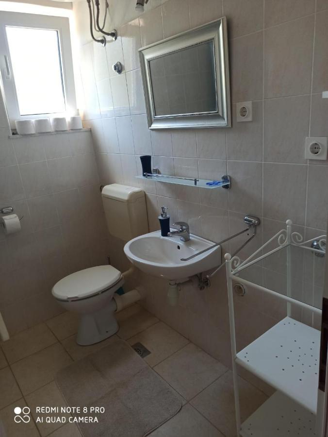 Boni02 Apartment Gdinj ภายนอก รูปภาพ