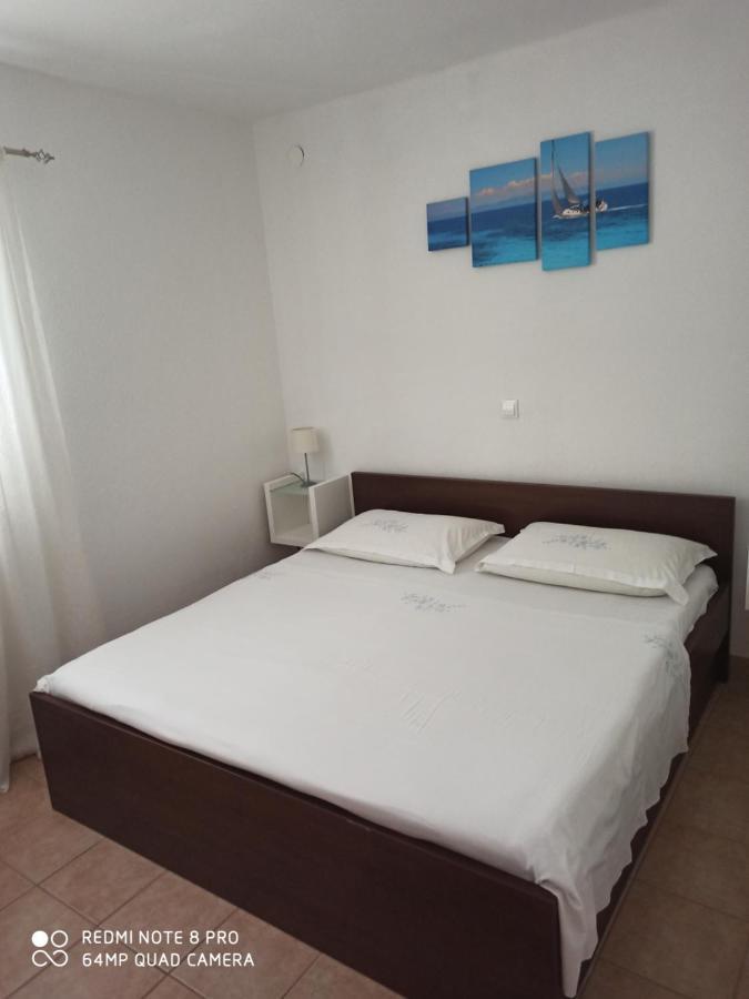 Boni02 Apartment Gdinj ภายนอก รูปภาพ